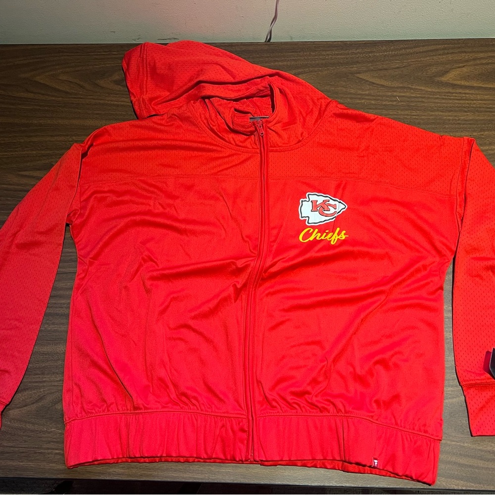 ❤️💛 GO CHIEFS!! ❤️💛 Women's Fanatics Lightweight Red Zip Hoodie
